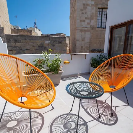 Stylish & Elegant Traditional House With Sun Terrace Tell1-1 Feriehus Birgu