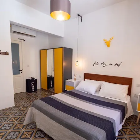 Stylish & Elegant Traditional House With Sun Terrace Tell1-1 Tatil Evi *