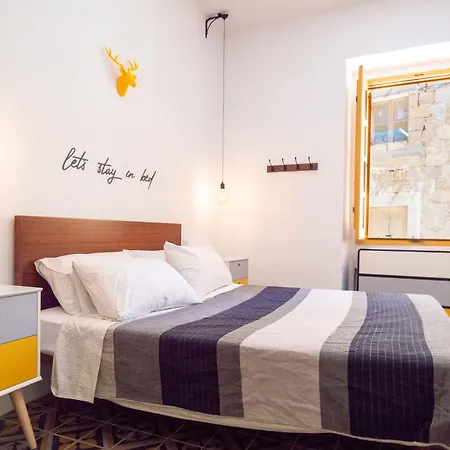 Stylish & Elegant Traditional House With Sun Terrace Tell1-1 Tatil Evi *